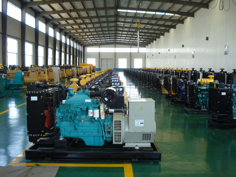 万山租赁发电机-柴油发电机组冒蓝烟、冒黑烟、冒白烟故障分析