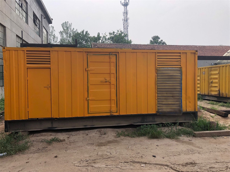 万山柴油发电机如何判断新机油是否已经完全充满机油滤清器？