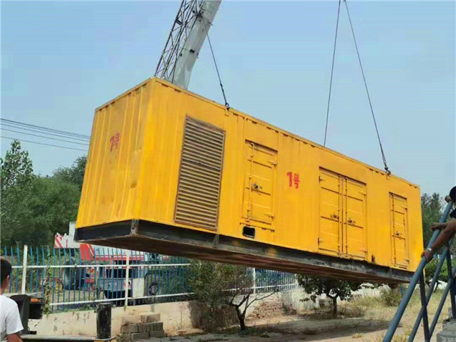 万山300KW柴油发电机组油耗是多少？
