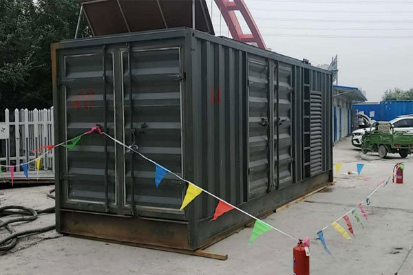 万山发电机租赁空气滤清器多久更换一次？