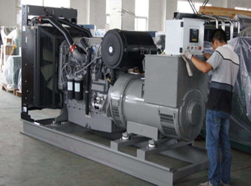 万山柴油发电机组和储能设备配合使用的案例