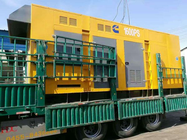 万山测量水冷式机油散热器密封件尺寸时的注意事项有哪些？